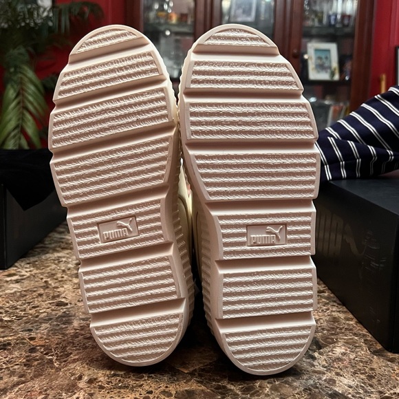 Fenty Chelsea Sneaker Boot - Picture 6 of 8